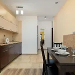 Z Parkingiem & Balkonem Domowa Atmosfera W Gorskiej Scenerii By Renters *