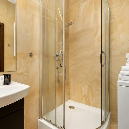 Z Parkingiem&balkonem Domowa Atmosfera W Górskiej Scenerii By Renters *