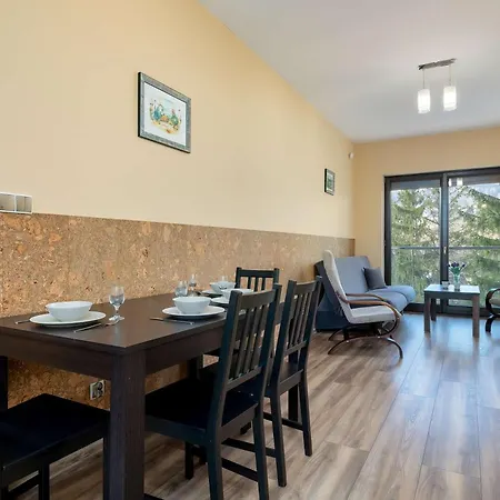 Z Parkingiem & Balkonem Domowa Atmosfera W Gorskiej Scenerii By Renters ויסלאו