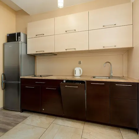 Z Parkingiem&balkonem Domowa Atmosfera W Górskiej Scenerii By Renters