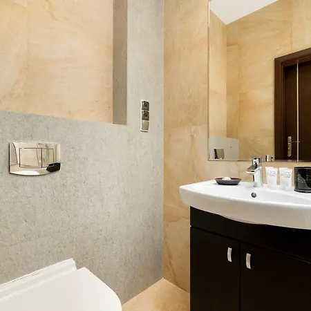 Z Parkingiem&balkonem Domowa Atmosfera W Górskiej Scenerii By Renters Apartamento Wisła