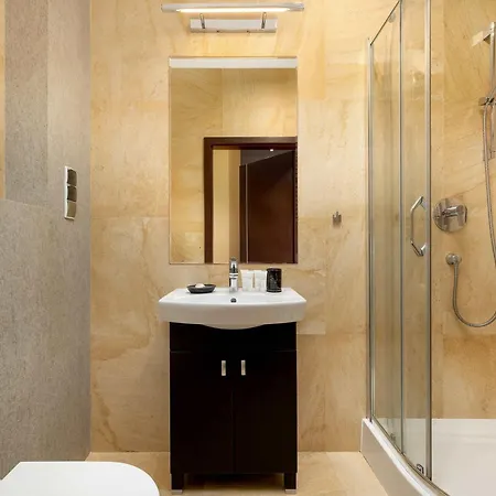 Z Parkingiem&balkonem Domowa Atmosfera W Górskiej Scenerii By Renters