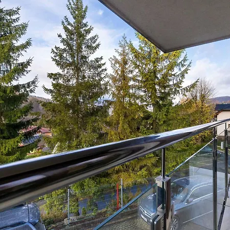 Z Parkingiem&balkonem Domowa Atmosfera W Górskiej Scenerii By Renters