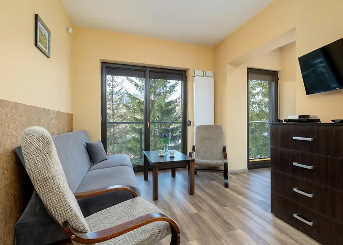 דירה Z Parkingiem & Balkonem Domowa Atmosfera W Gorskiej Scenerii By Renters *