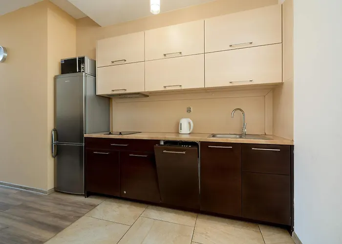 Z Parkingiem & Balkonem Domowa Atmosfera W Gorskiej Scenerii By Renters