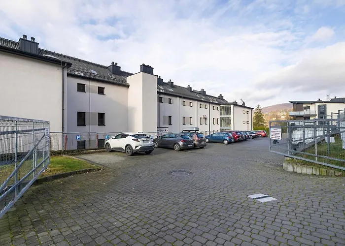 Apartmán Z Parkingiem & Balkonem Domowa Atmosfera W Gorskiej Scenerii By Renters